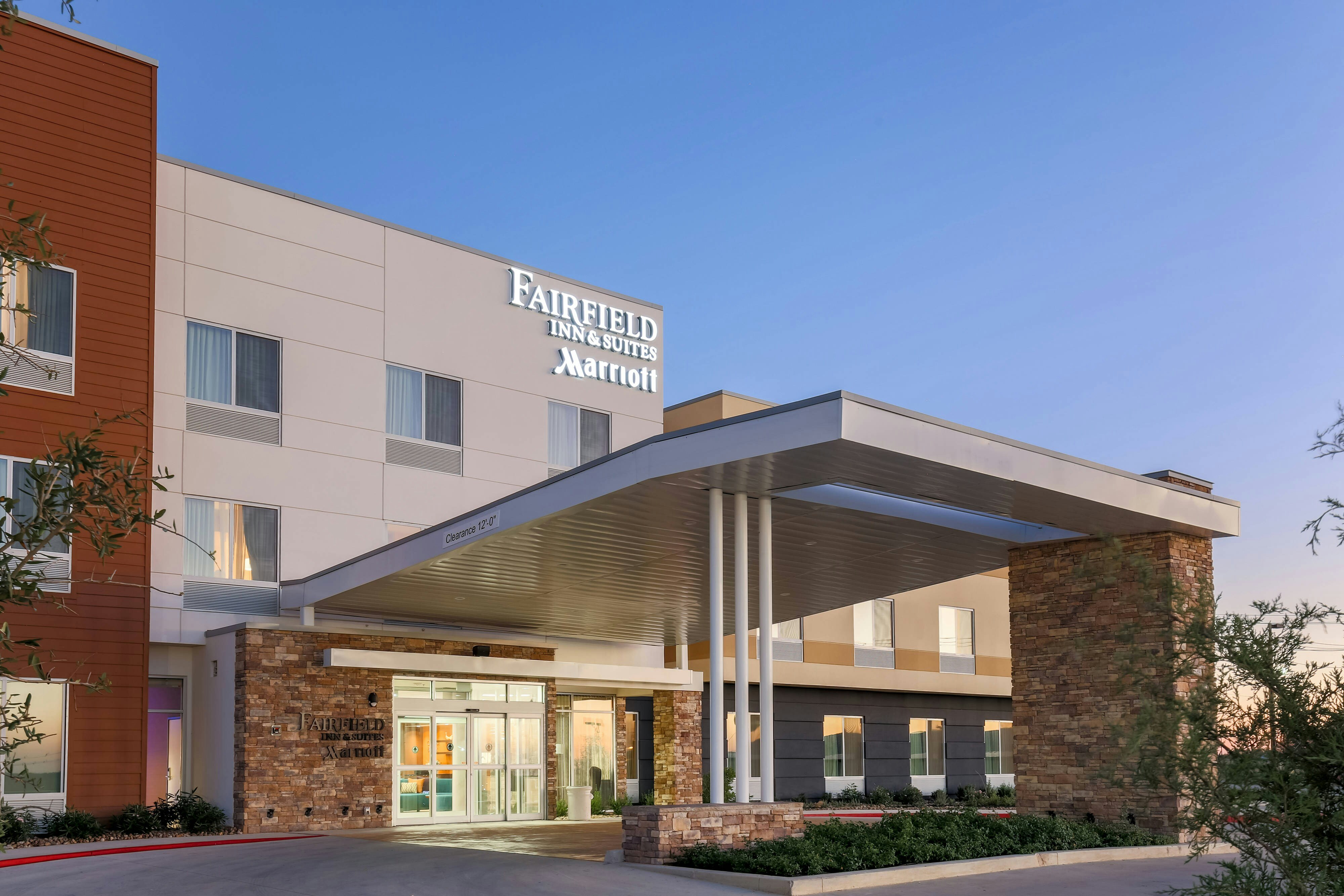 Fairfield Inn Suites Pleasanton 2/32