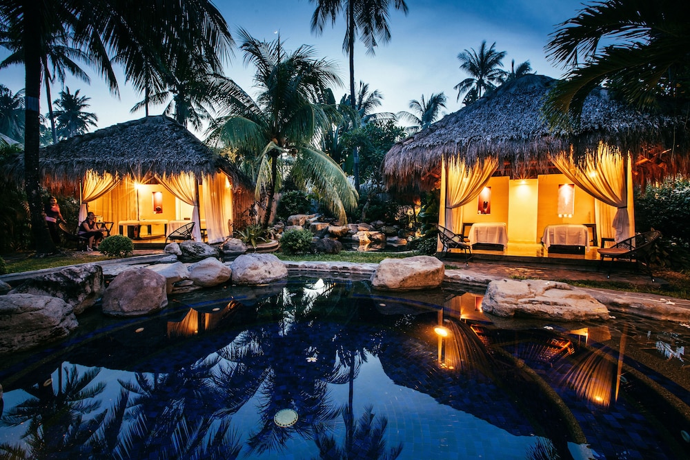 Atmosphere Resorts And Spa 36/70