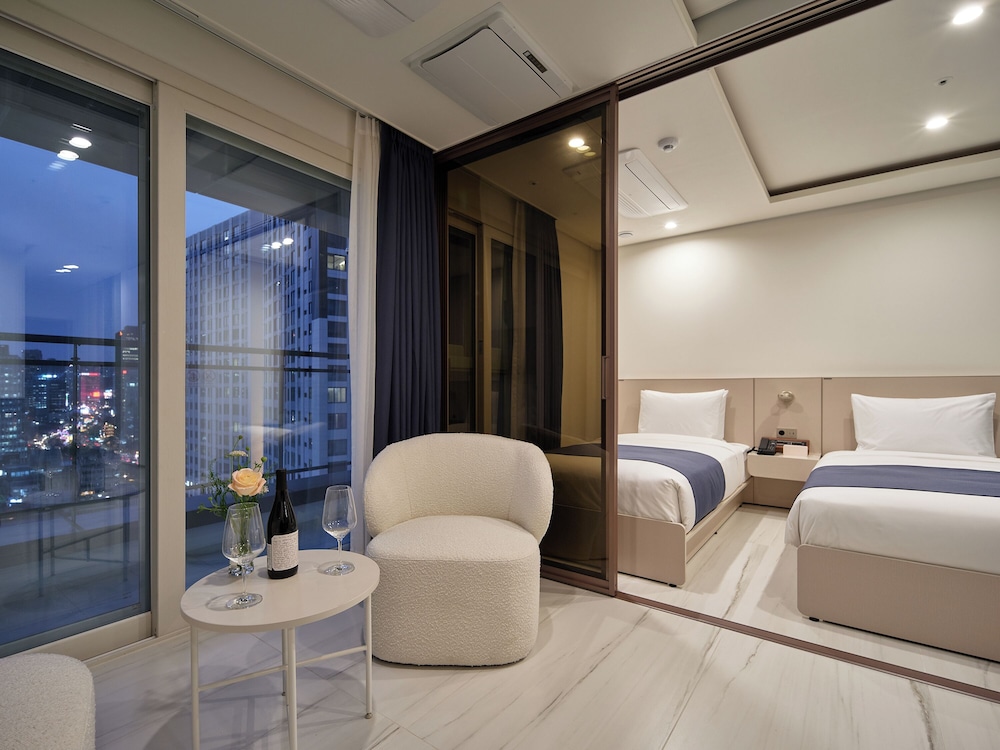 جناح بريميير بسريرين منفصلين، Hotel The Botanik Sewoon Myeongdong 2/6