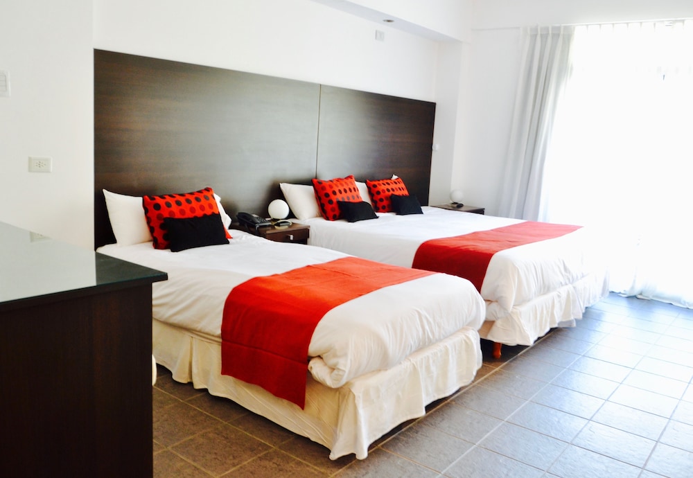 Let Sun Hotel Boutique 4/34