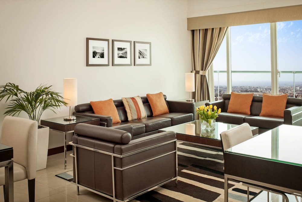 Four Points by Sheraton Sheikh Zayed Road 27/46