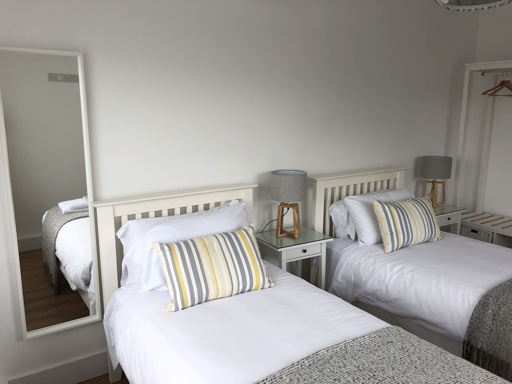 Eyre Square Townhouse 12/46