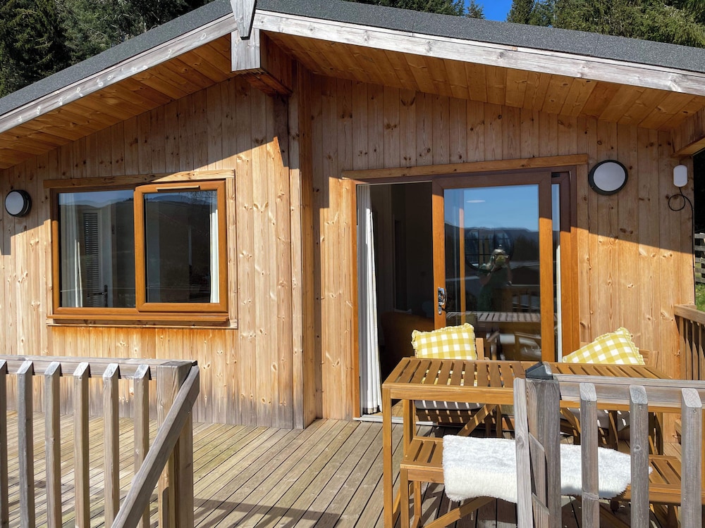 Tayview Lodges 15/50