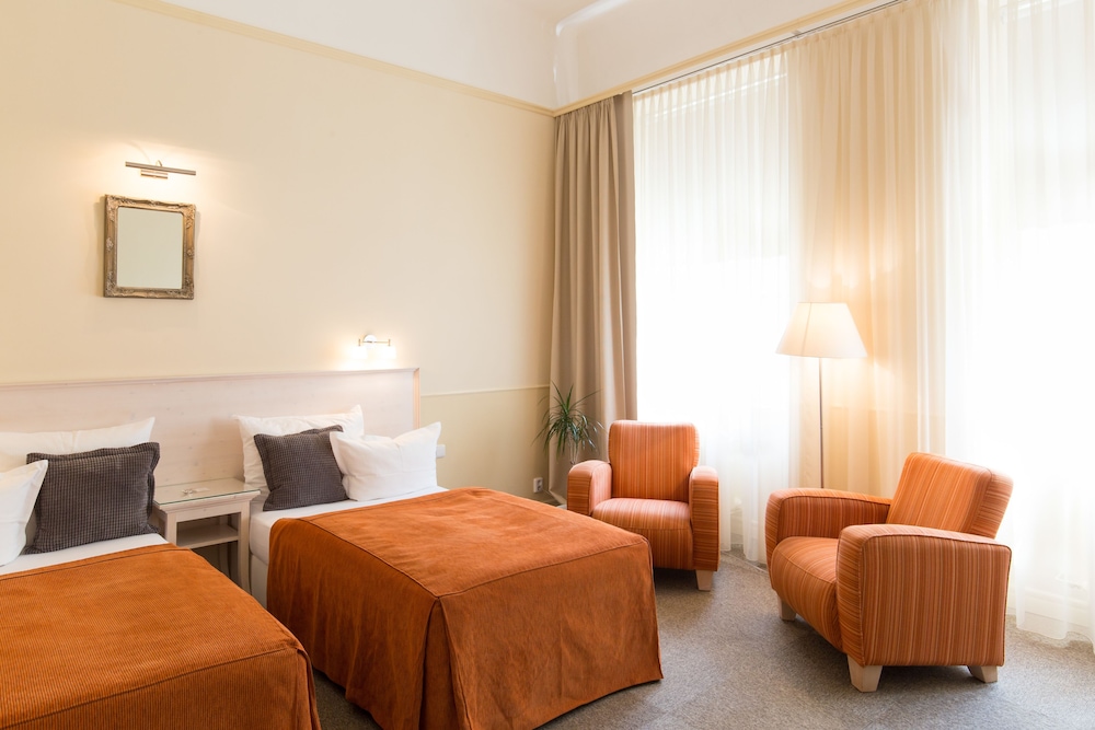 Unitas Hotel 29/55