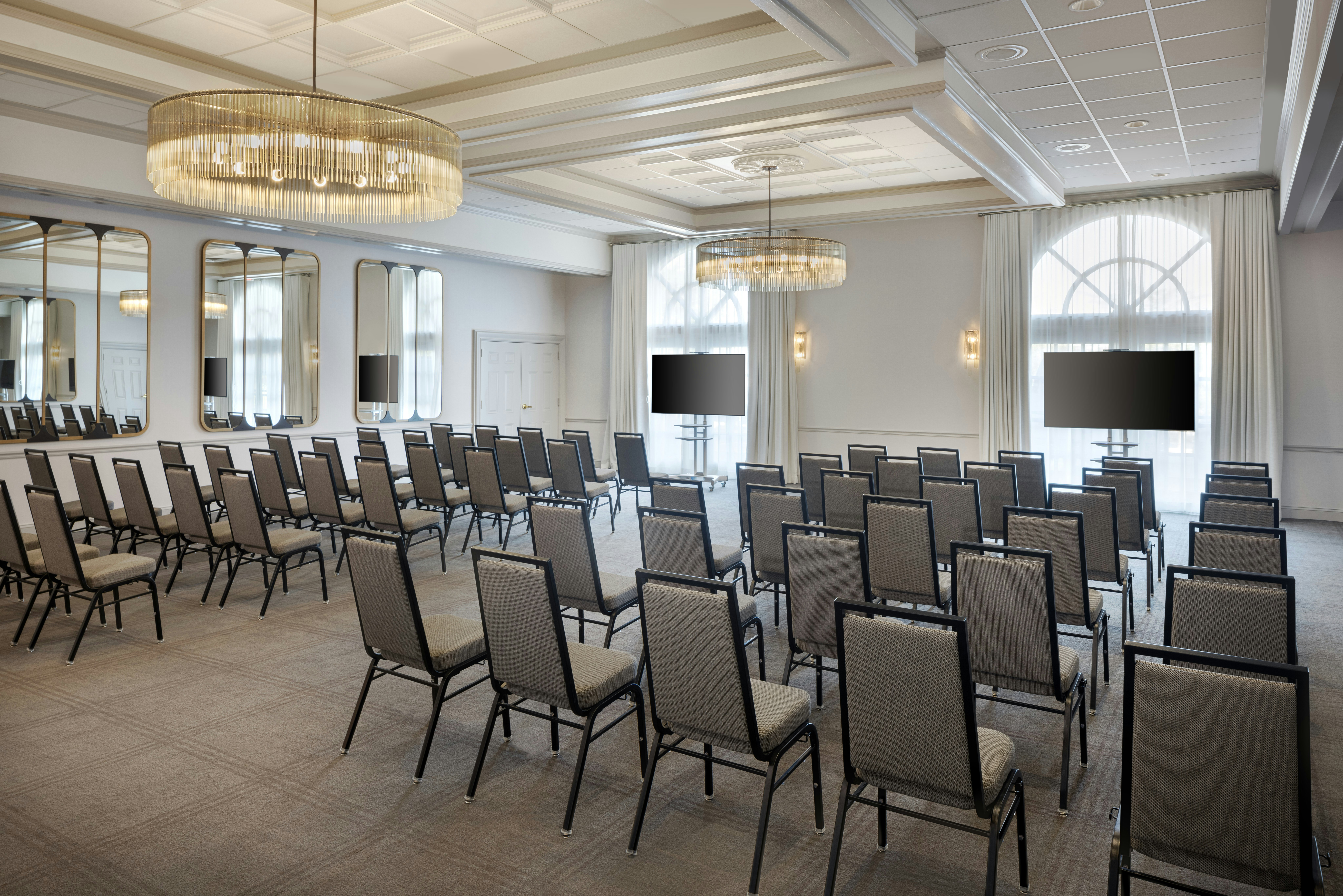 Doubletree Suites By Hilton Lexington 67/78
