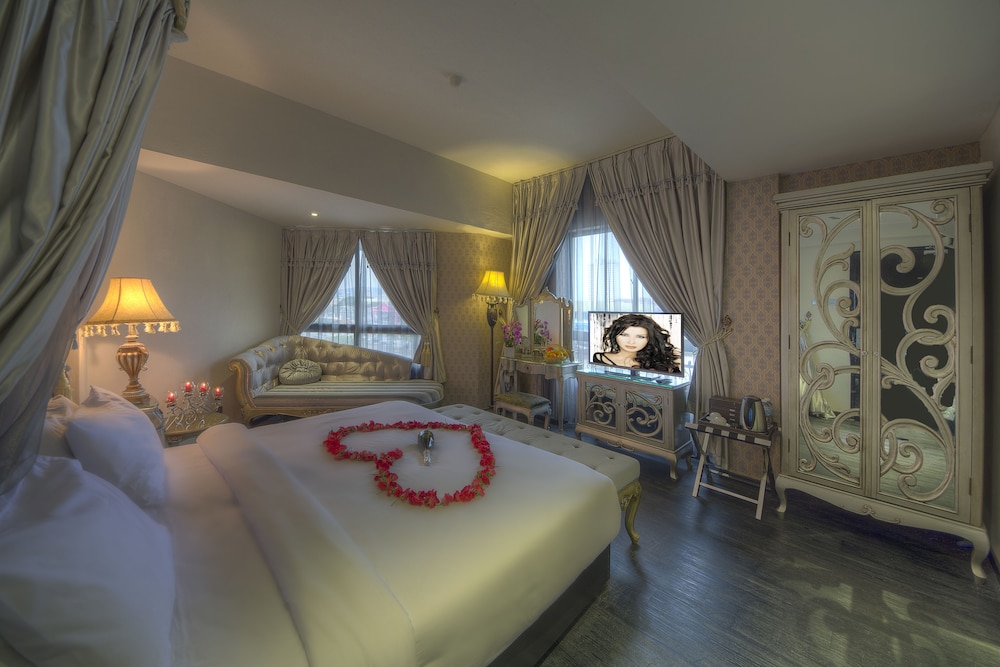 Arenaa Batik Boutique Hotel 32/48