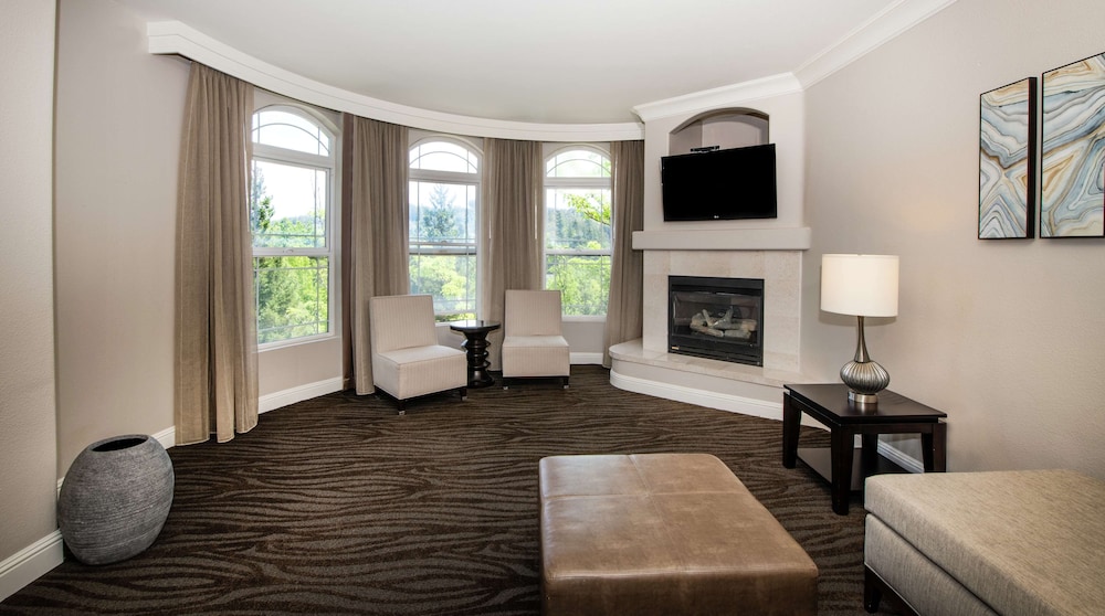 Hilton Santa Cruz/Scotts Valley 42/75