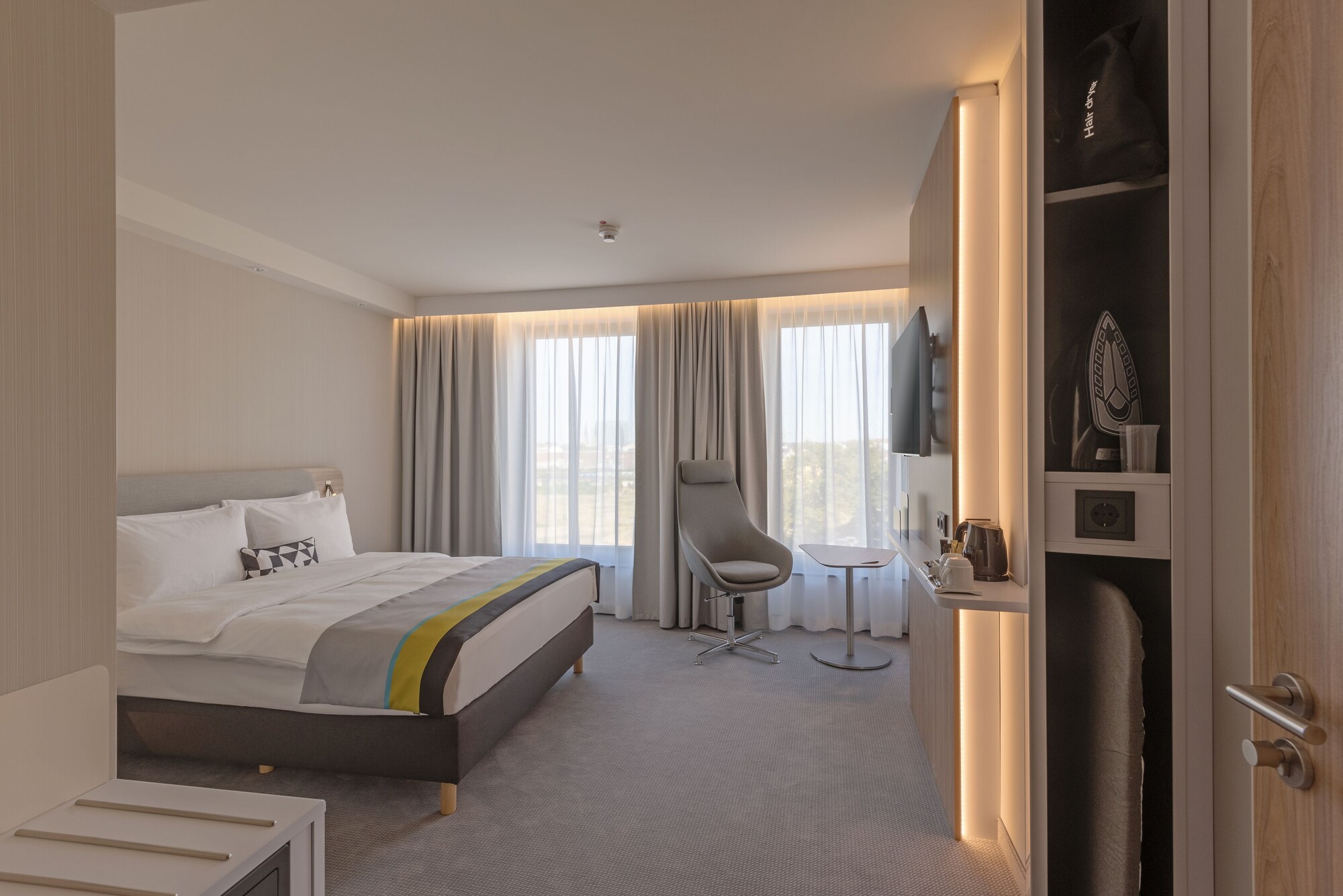 غرفة قياسية بسرير كوين لذوي الإعاقة، Holiday Inn Express Dusseldorf Hauptbahnhof 3/5