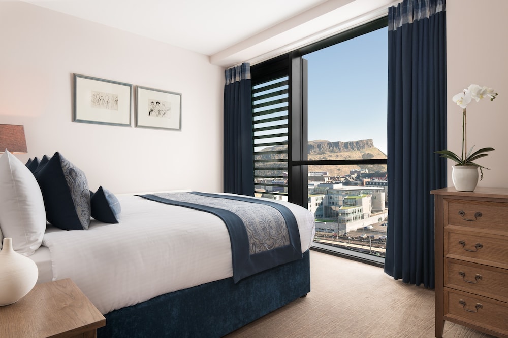 Princes Street Suites Hotel 17/56