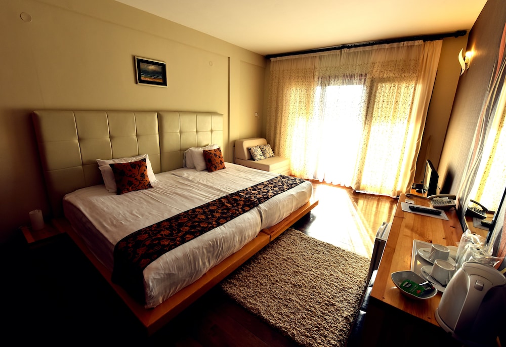 Aurora Resort Spa 20/76