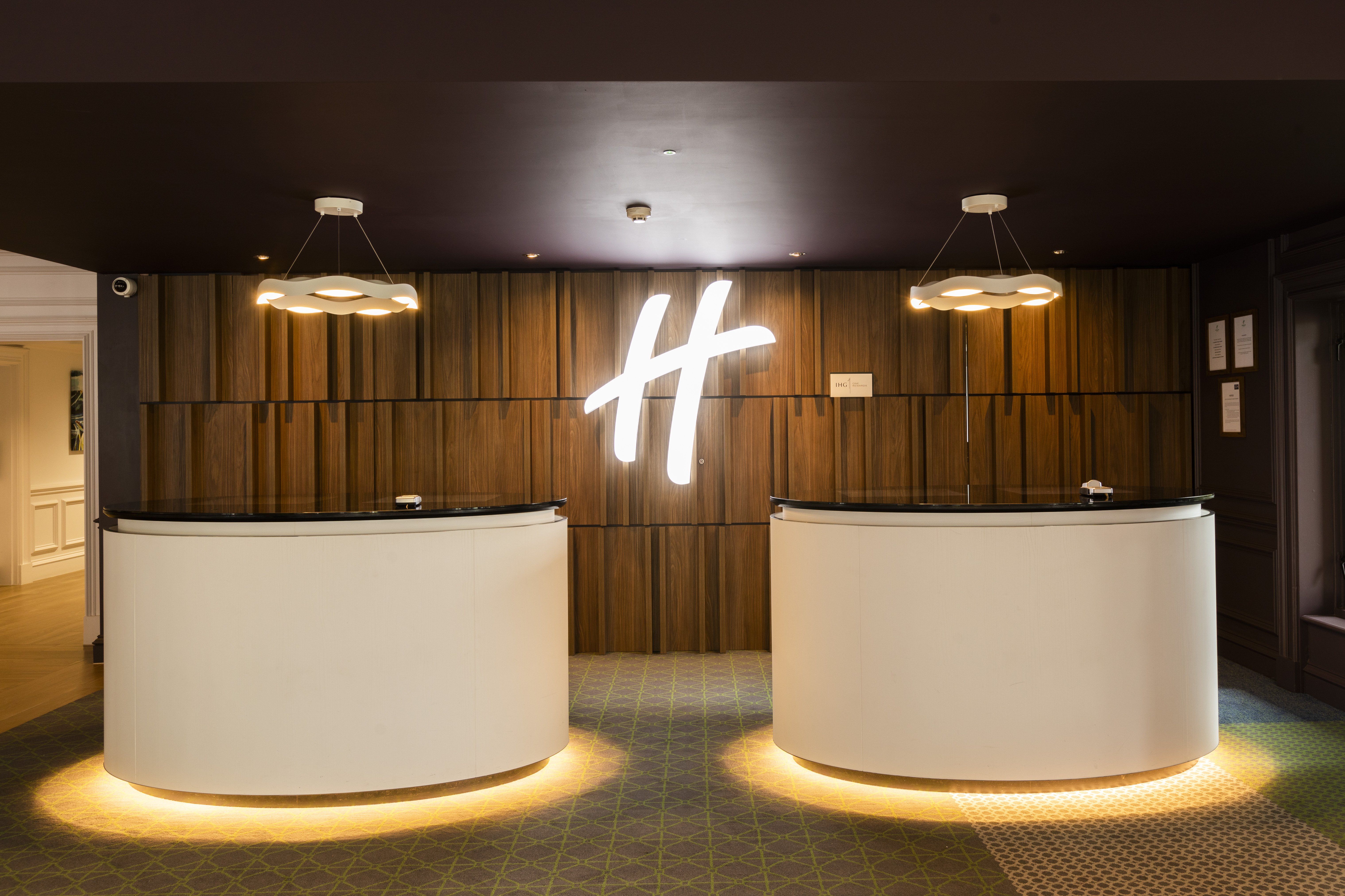 Holiday Inn Guildford 15/71