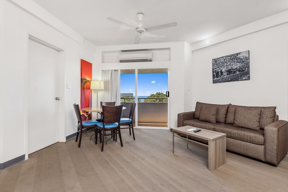 Novotel Darwin CBD 43/64