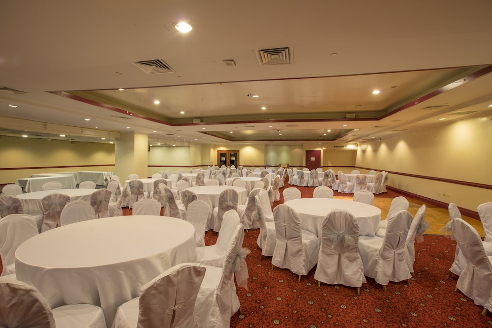 Royal Orchid Guam Hotel 41/50