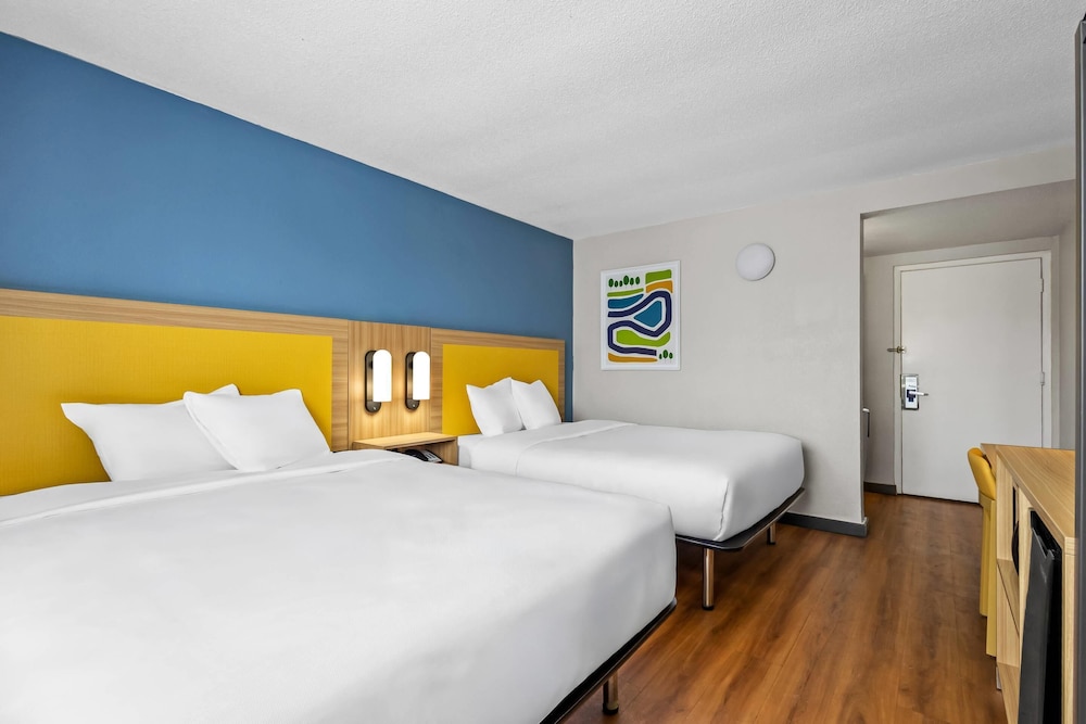 Park Inn by Radisson, Fargo West Acres 15/51