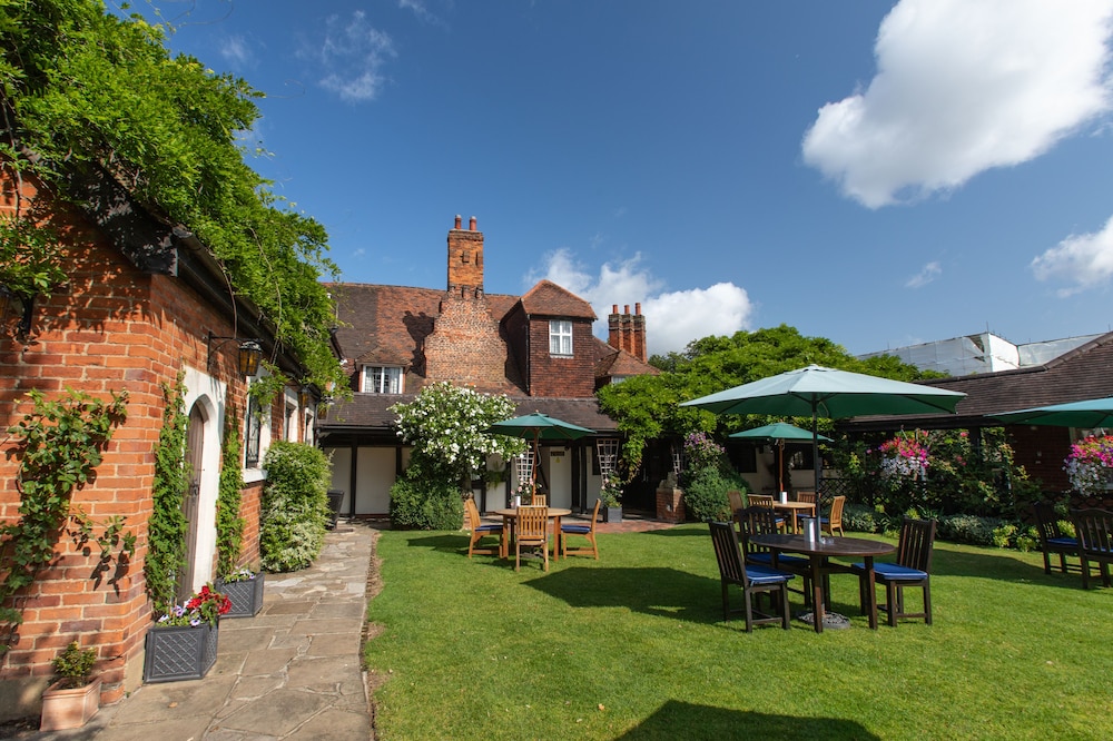 Marygreen Manor 57/66
