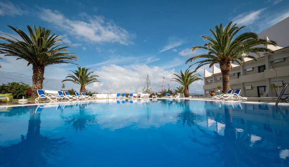 Caravelas Hotel 63/65