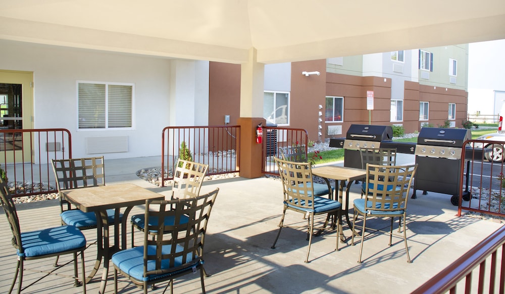 CANDLEWOOD SUITES LANCASTER WEST 25/31