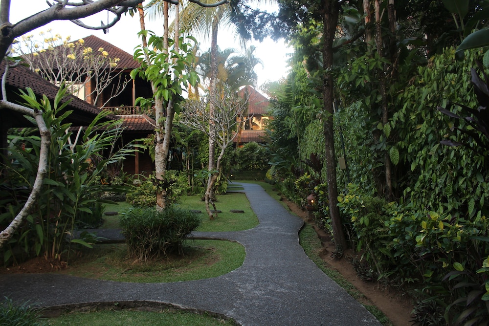 Sri Aksata Ubud Resort by Adyatma Hospitality 64/72