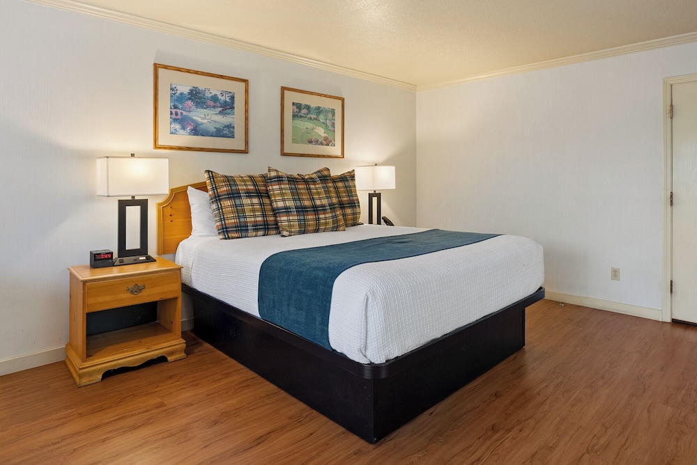 SEA PINES GOLF RESORT 11/50