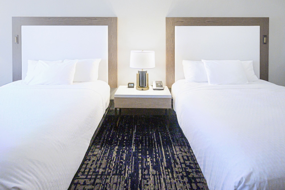 Sheraton Richmond Airport Hotel 10/54