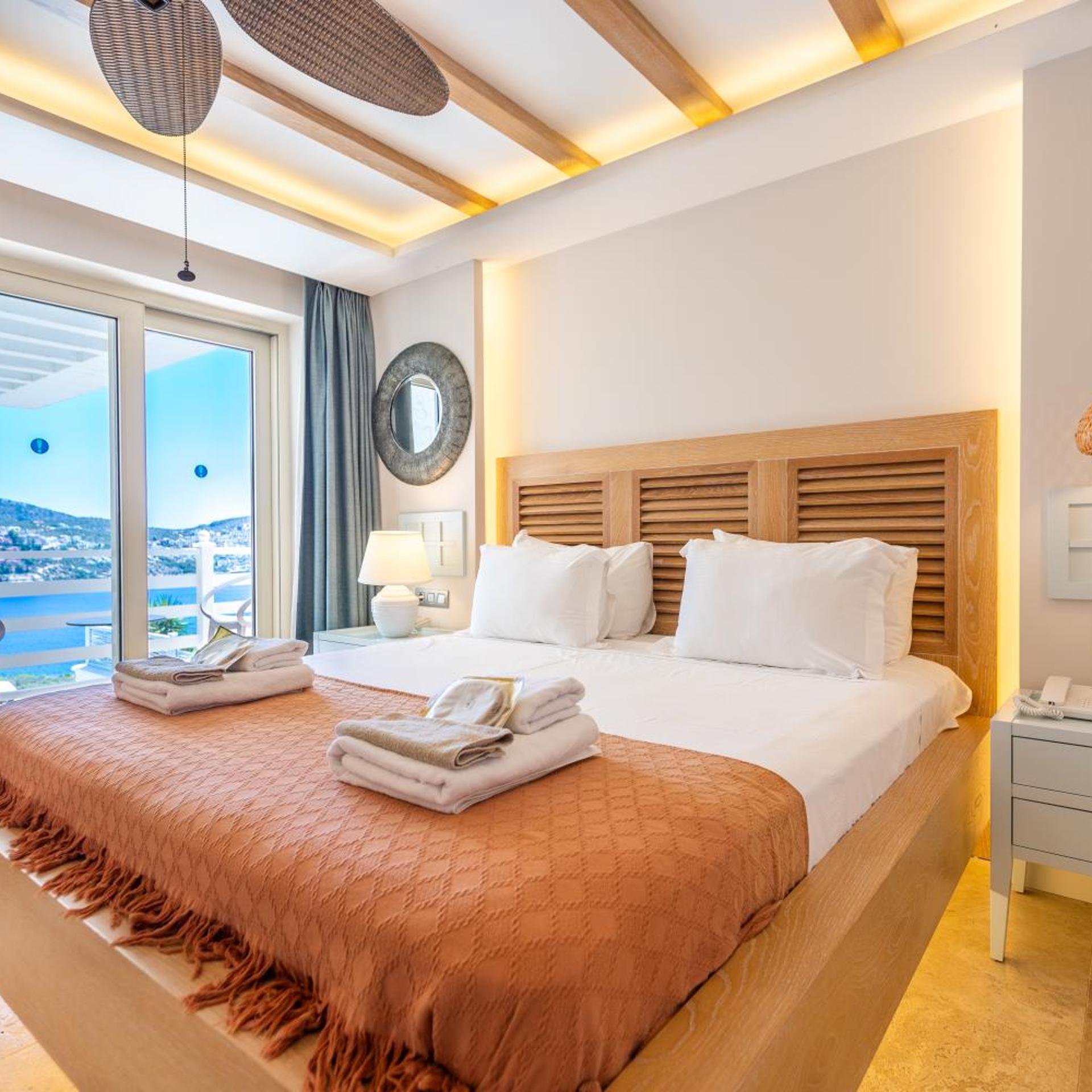 Room, Double Bed, Sea View