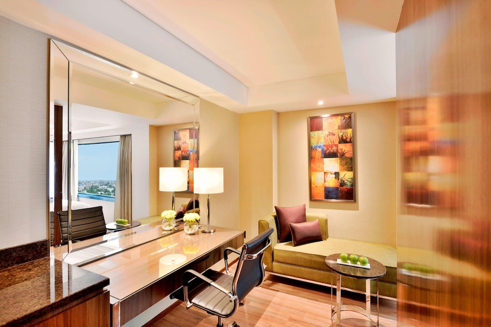 Courtyard By Marriott Chennai 24/38