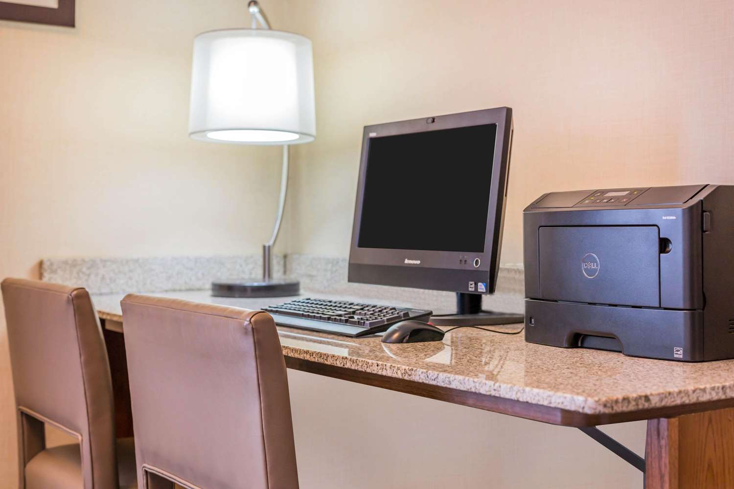 Comfort Inn & Suites South Burlington near University 24/24
