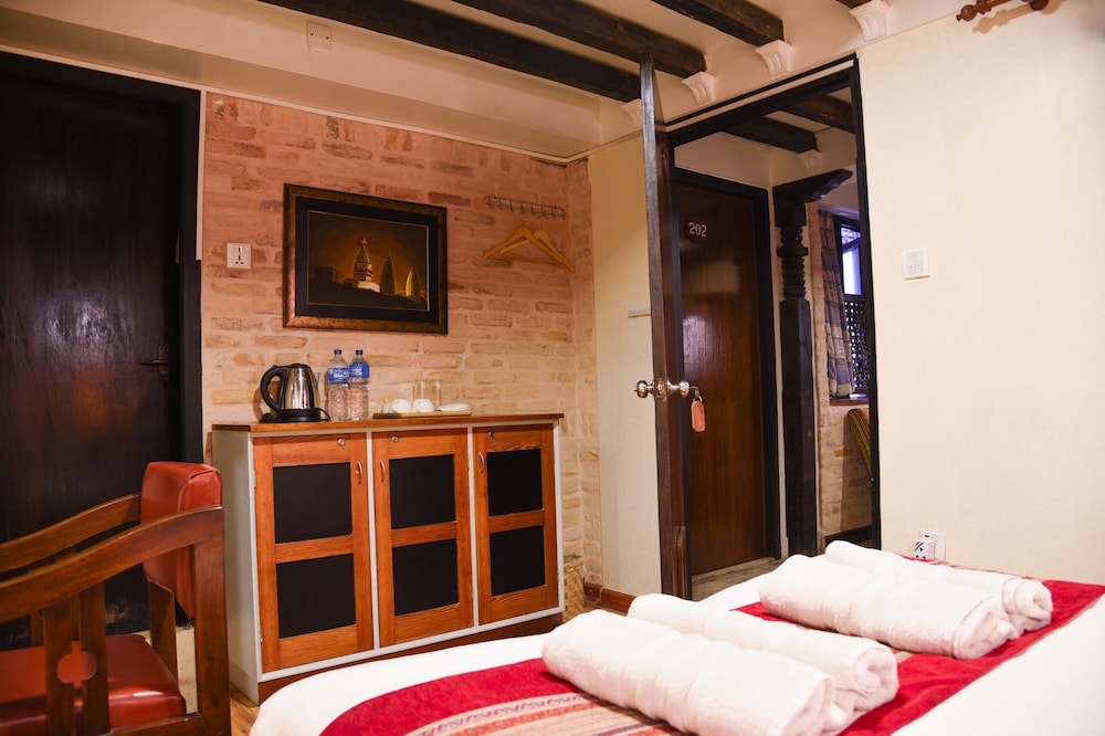 Nepal Pavilion Inn 17/50