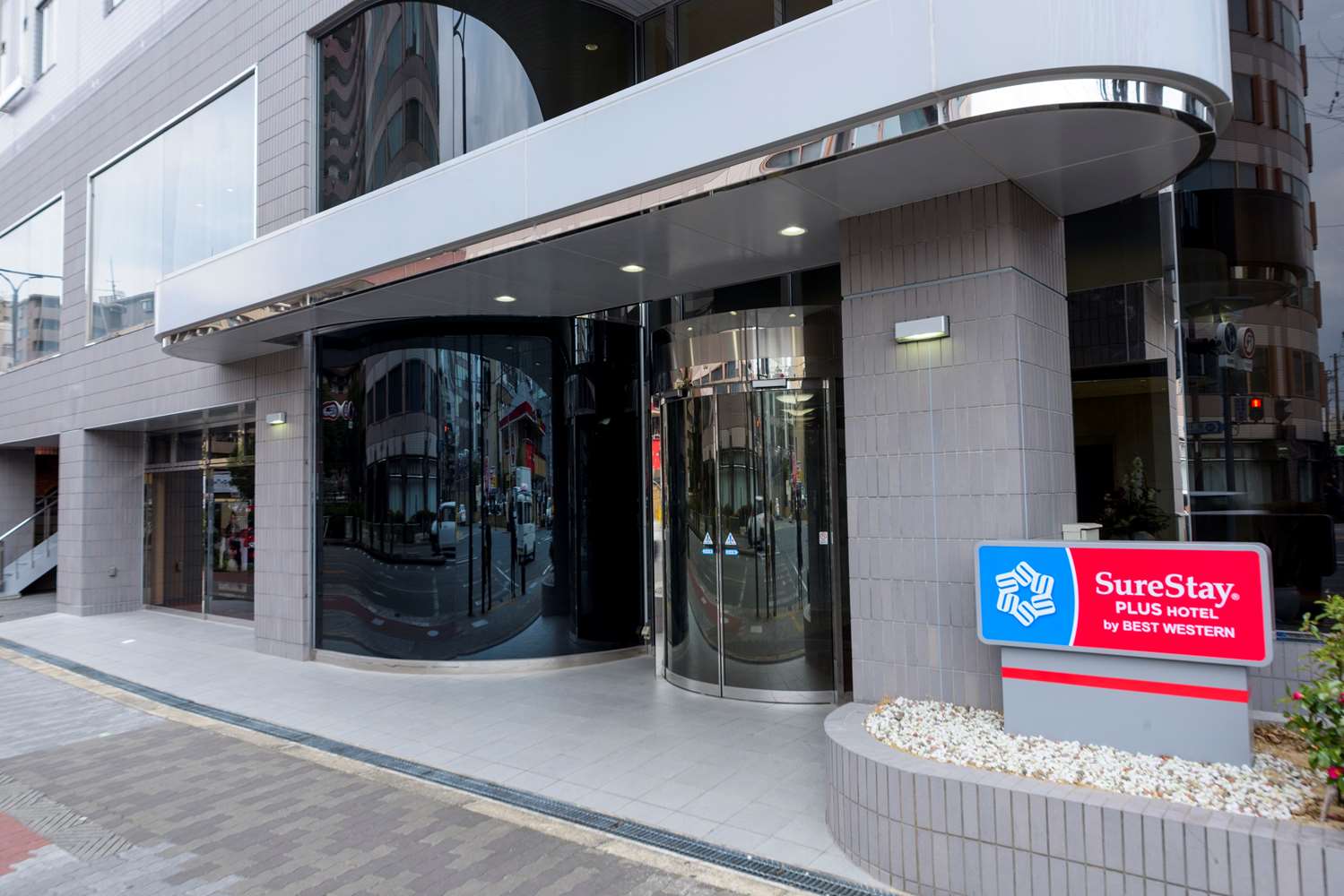 Surestay Plus Hotel By Best Western Shin-Osaka in OSAKA