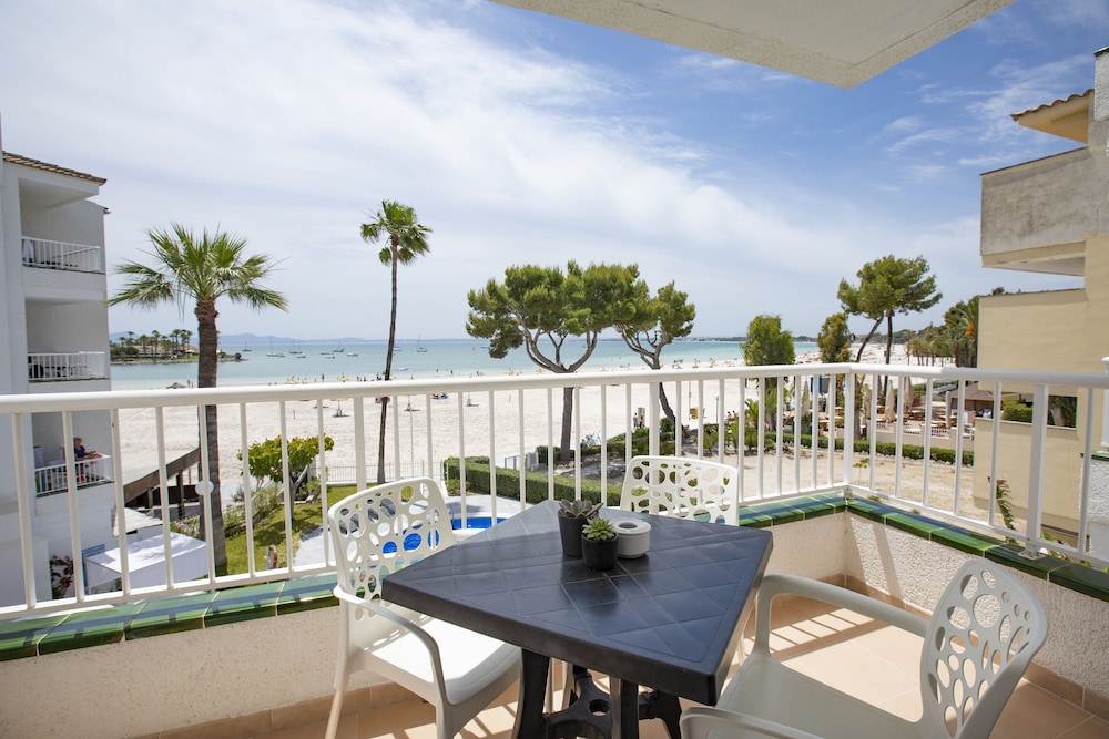Sand Beach Apartments 23/26