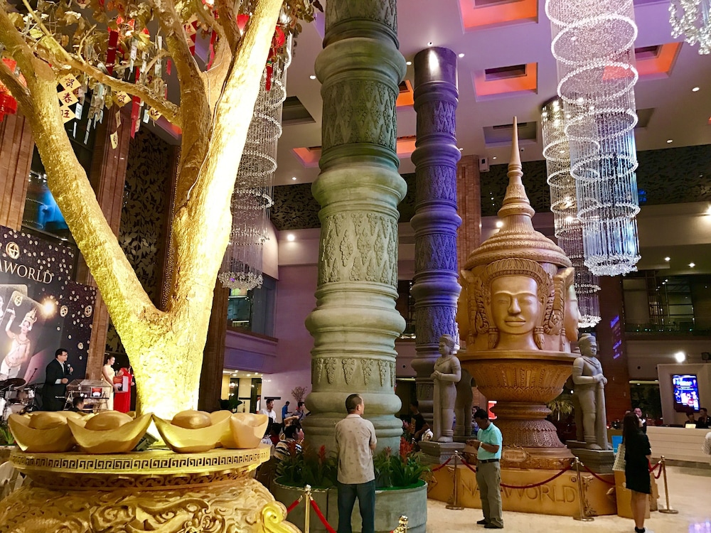 NagaWorld Hotel & Entertainment Complex 21/50