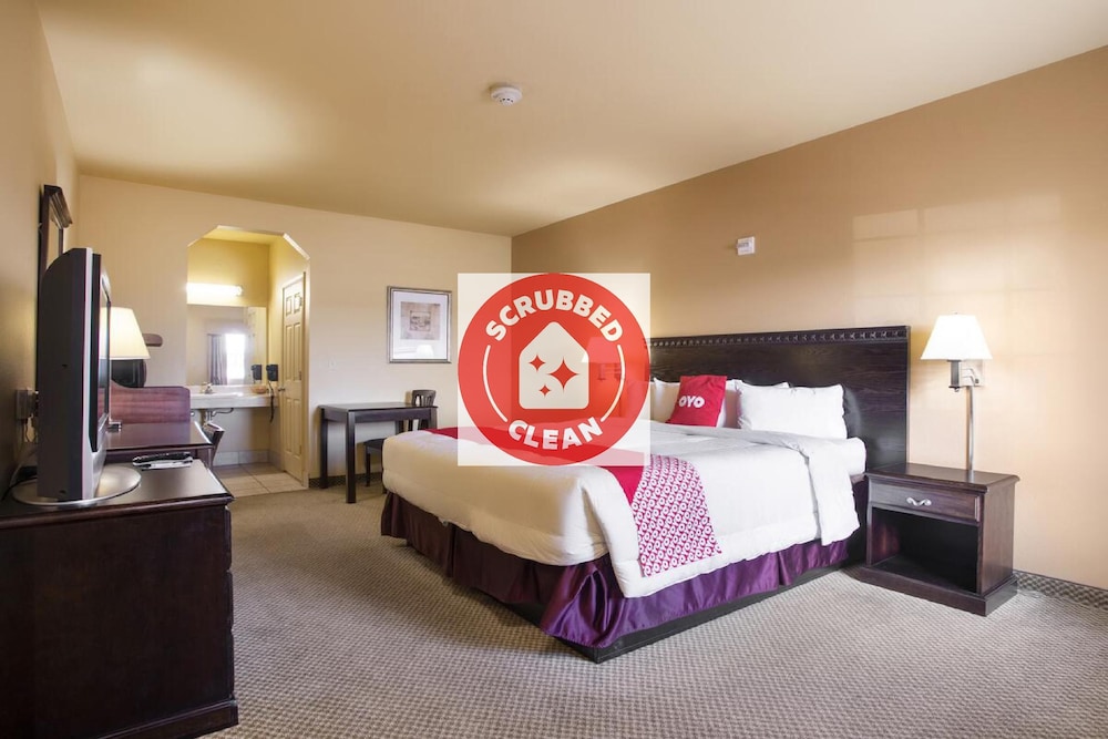 OYO Hotel Valley View TX, I-35 16/32