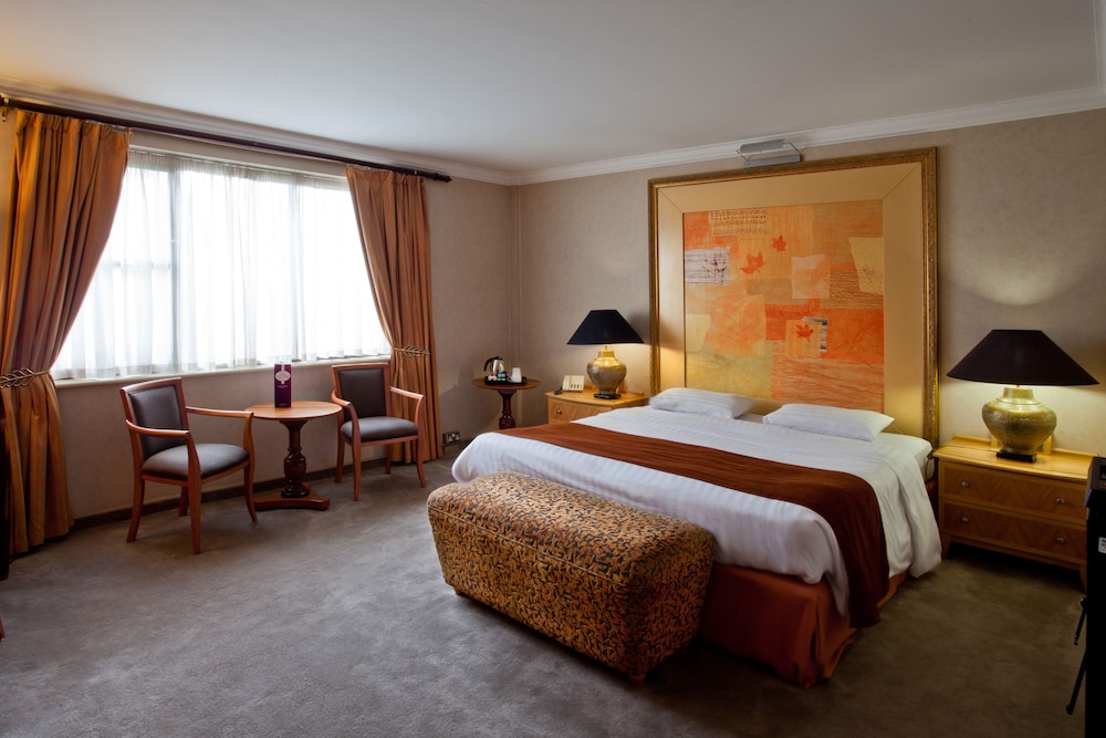 Daresbury Park Hotel 18/50
