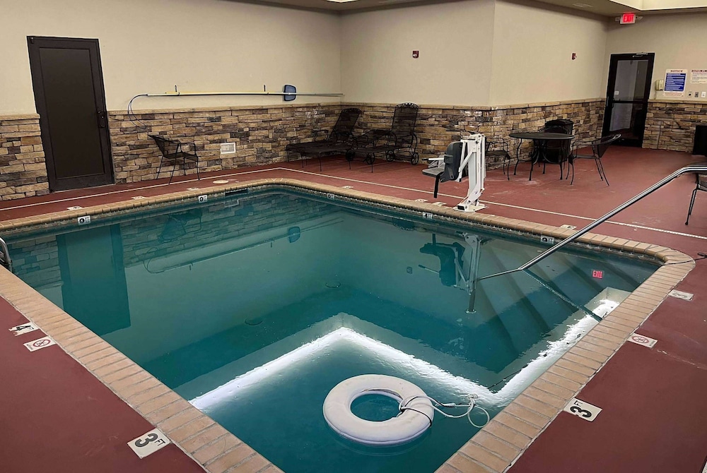 Days Inn by Wyndham Coffeyville 37/63