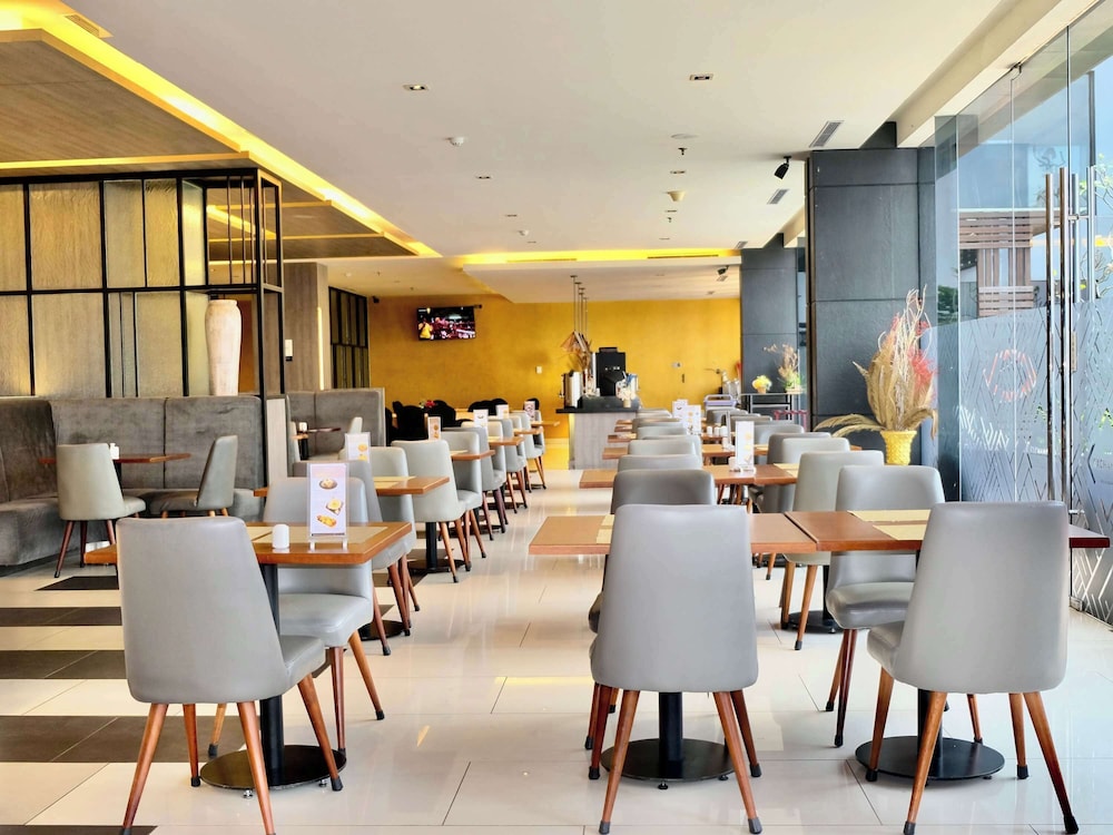 NOVOTEL PEKANBARU 46/67