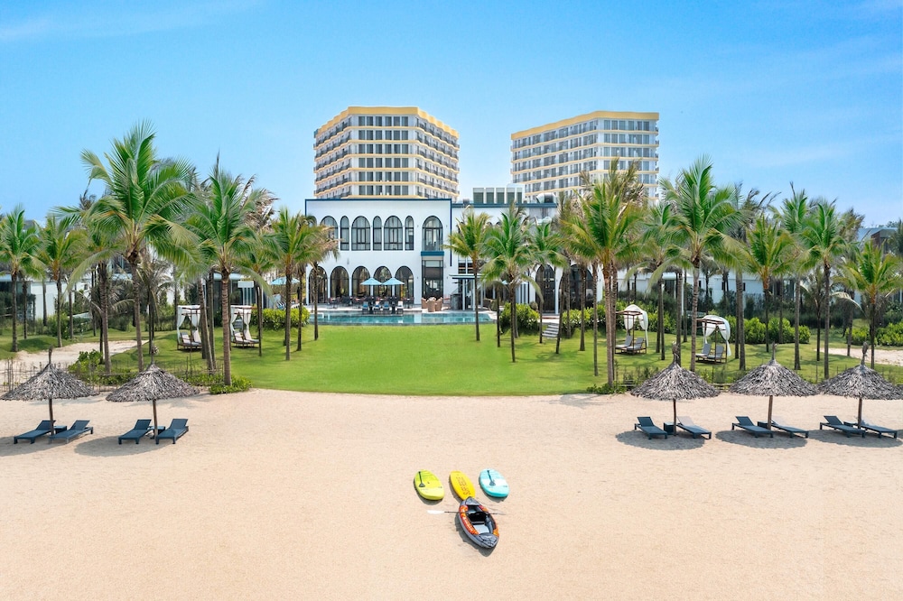 Wyndham Royal Beachfront Resort & Spa Hoi An Danang 52/59