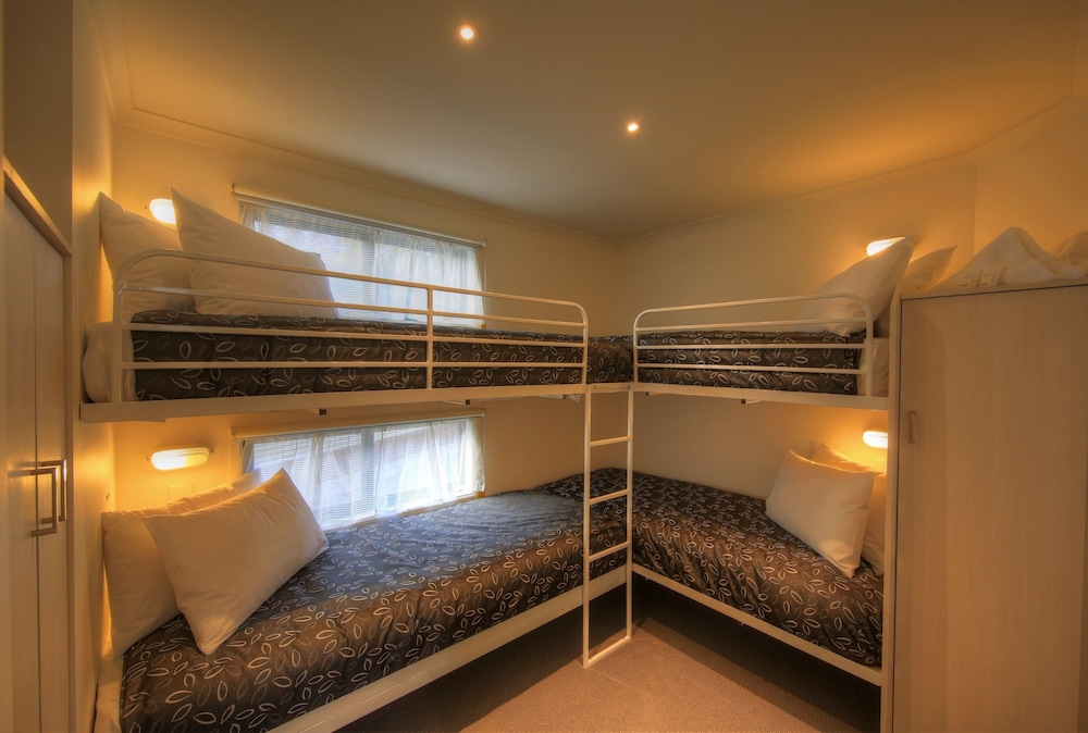 EUREKA STOCKADE HOLIDAY PARK 61/80