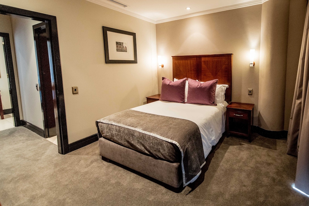 The Raphael Penthouse Suites 22/74