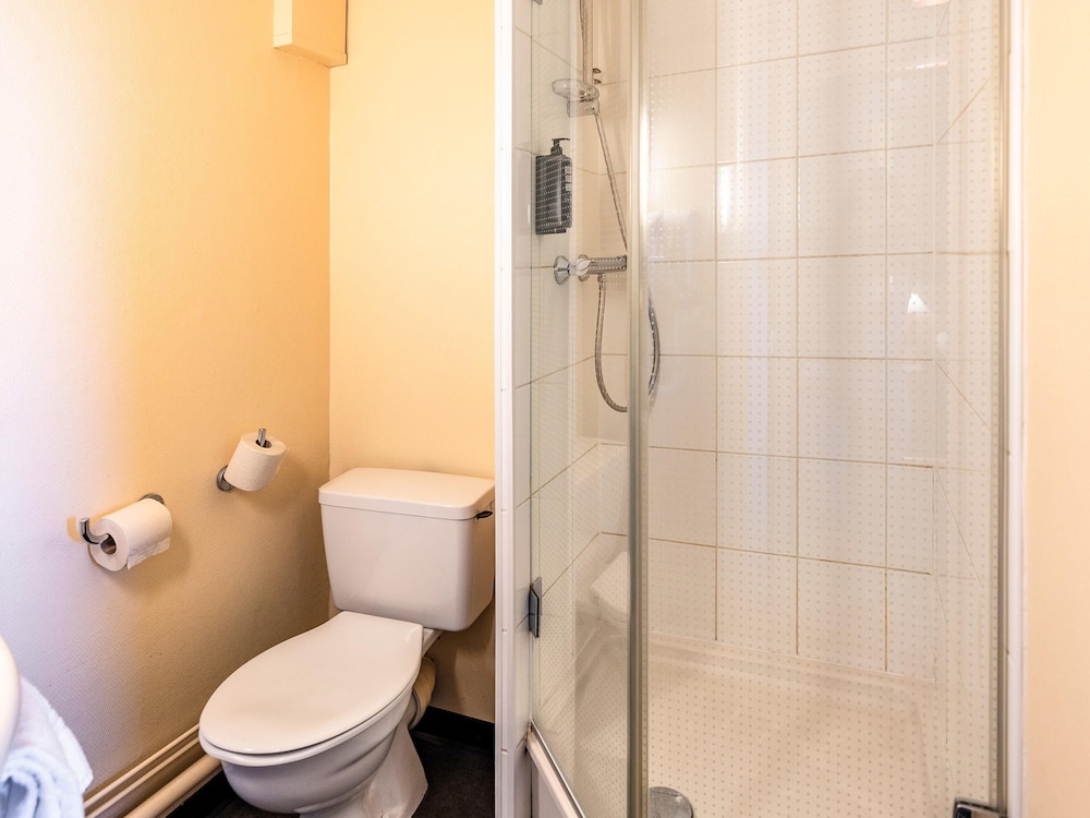 Ibis Autun 44/45