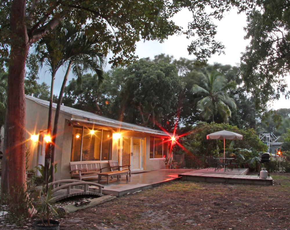 Key Largo Cottages 2/50
