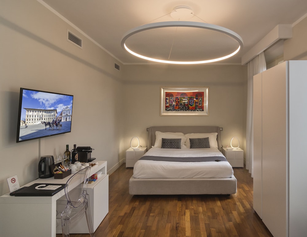 Palazzo Cini Luxury Rooms In Pisa 9/50