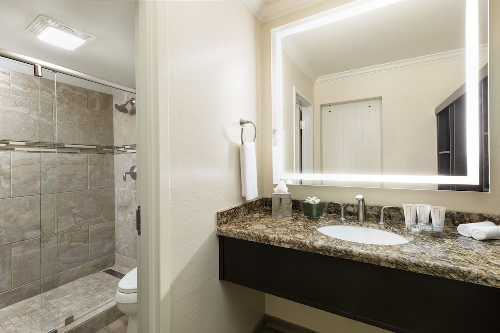 Kimpton Miralina Resort and Villas by IHG 15/84