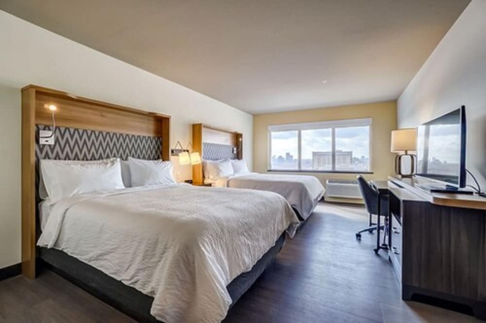 Holiday Inn Gatineau – Ottawa 11/74