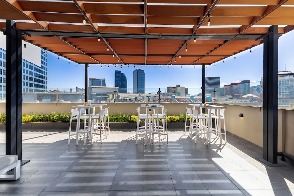 Isaaya Hotel Boutique By Wtc 45/50