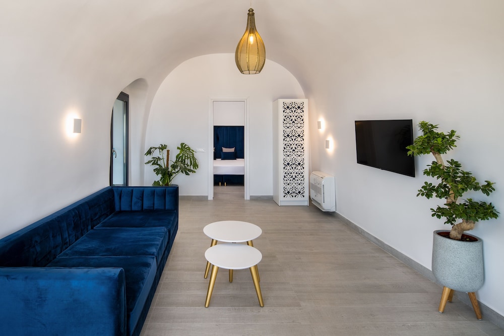 Palm Island Suites Santorini 35/66