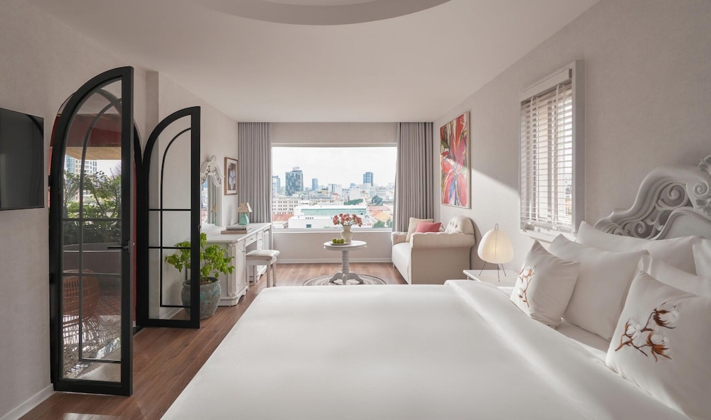 SUITE, DOUBLE BED