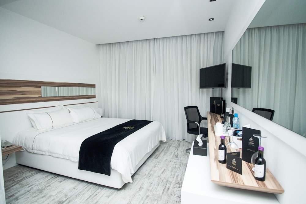 The Ciao Stelio Deluxe Hotel - Adults Only 30/65