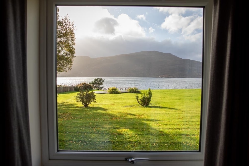 Harbour House B&B 38/48