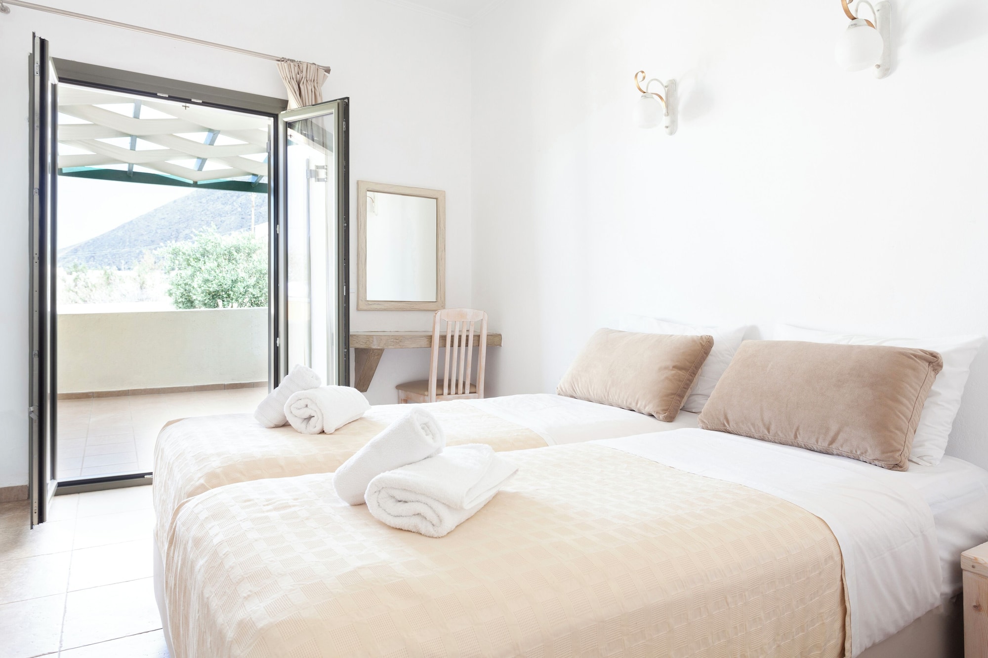 1 BEDROOM, APARTMENT