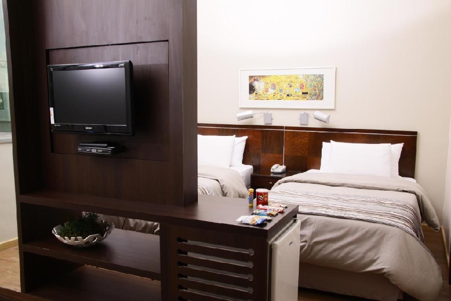 Standard, Twin Beds